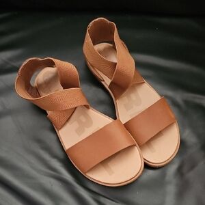 Sorel Flat Tan 100%Leather Strap On Women's Sz 6 US Ella III Flat Sandal